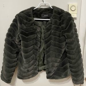 Vera Moda Faux Fur coat